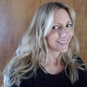 Meet your Posher, Liz